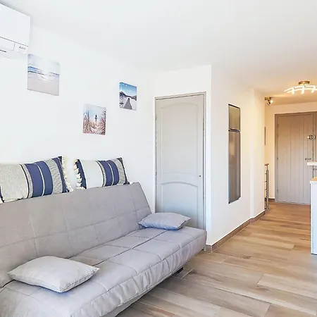 Appartement Les Sangliers-2 By Interhome Saint-Raphaël
